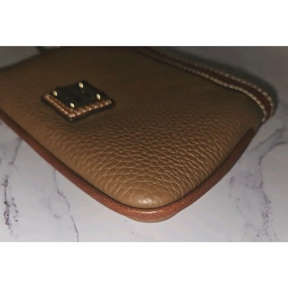 NWOT! Dooney & Bourke Pebble Grain Small Coin Case Brown 6.5x4.25